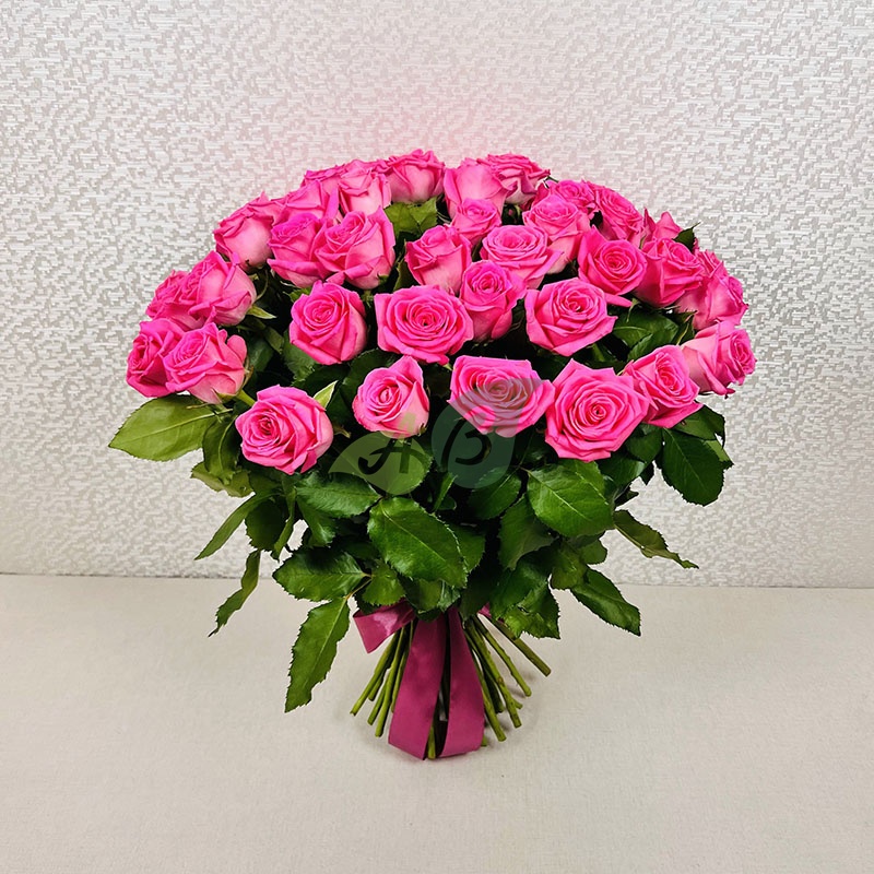 Оригинальный букет из 51 розовой розы