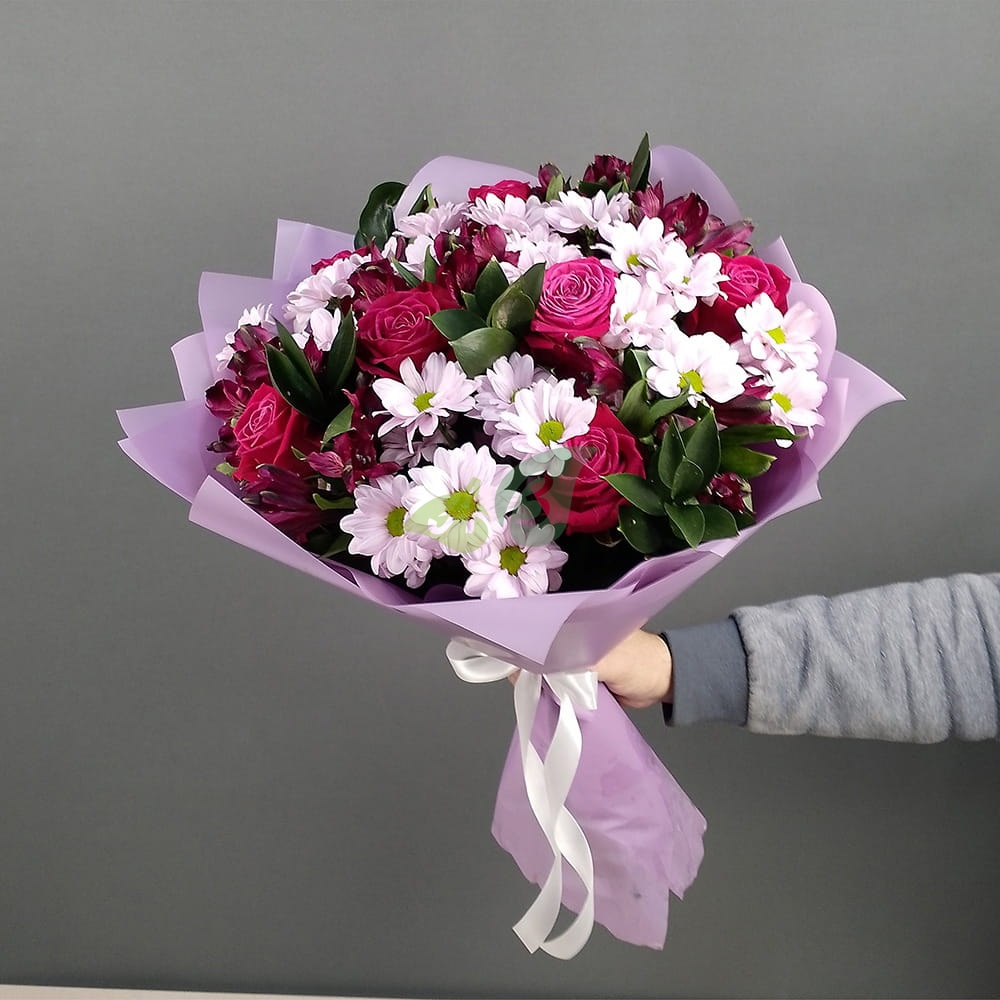 Красочный букет цветов Спелая вишня