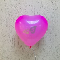 Розовые воздушные шарики в форме сердца